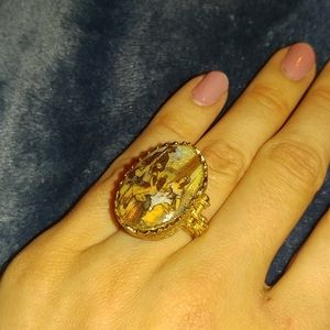 Unique pill ring adjustable size